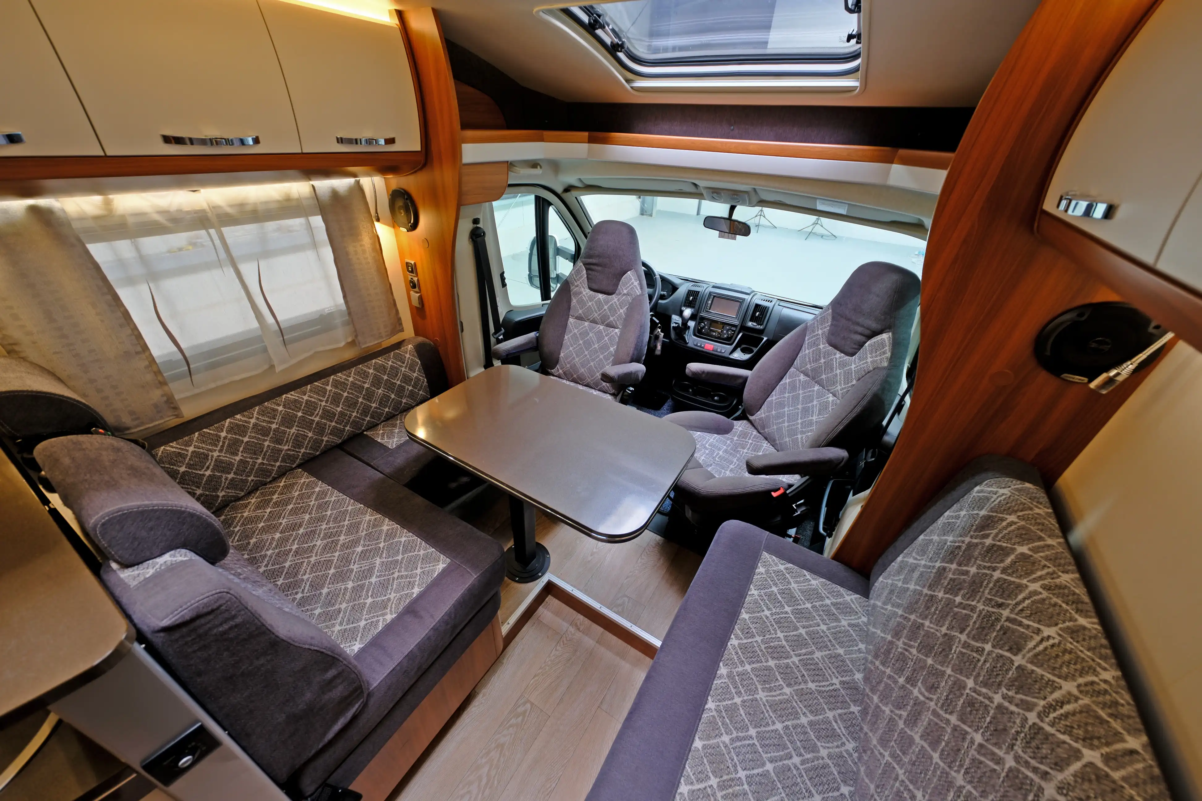 HOBBY Optima De Luxe T 70 F